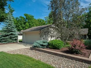 17449 Ridge Creek Rd, Strongsville, OH 44136