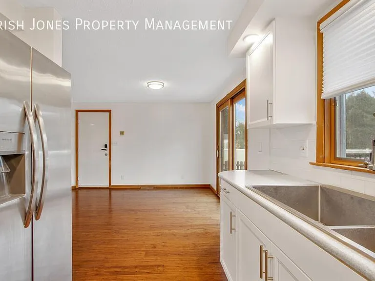 3884 Mapleton Rd #LEFT — Photo 6