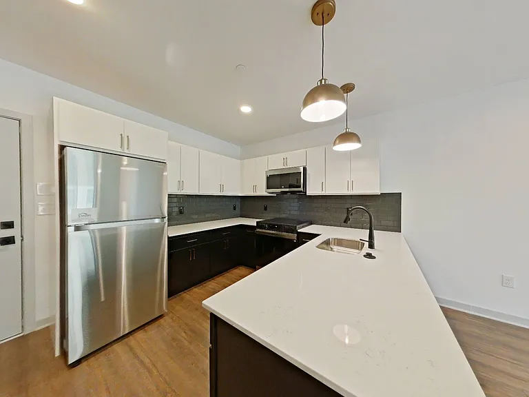 Emerald Heights — Photo 42