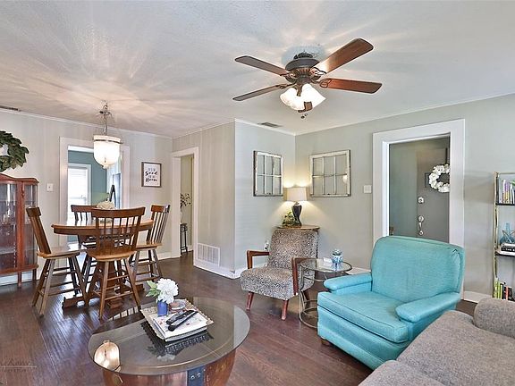 4th image of 865 Davis Dr