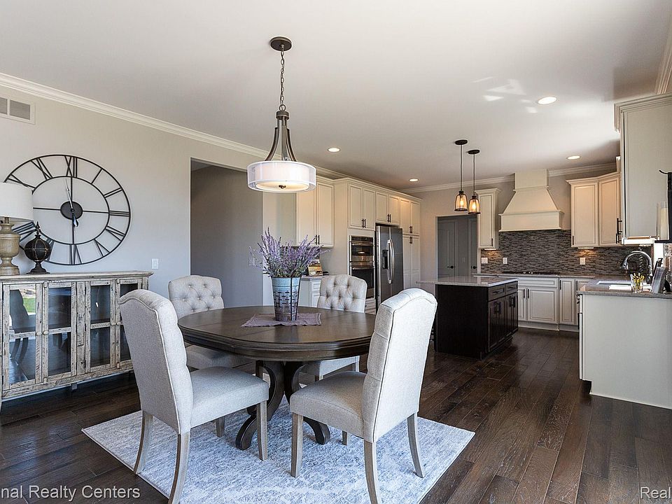 925 Guenevere Dr, photo 12