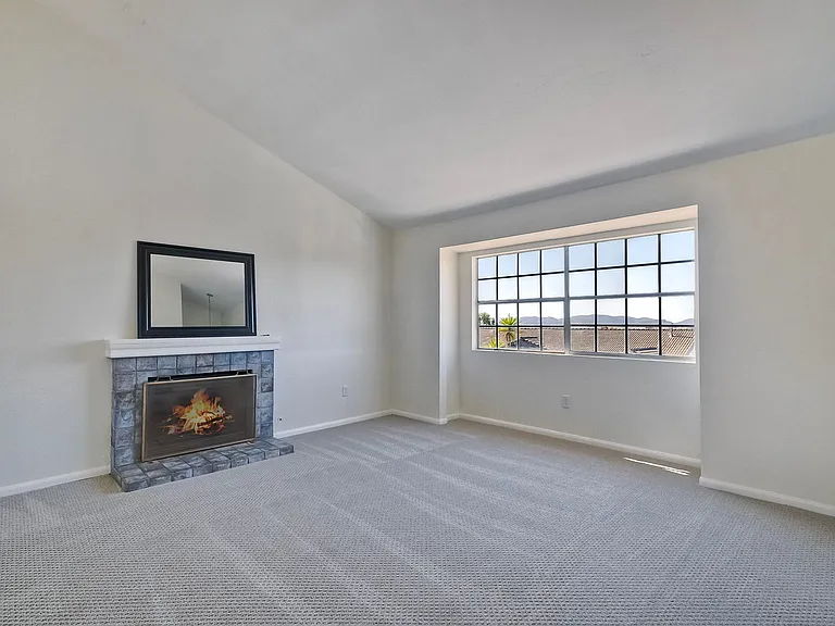 1252 Soria Gln — Photo 23