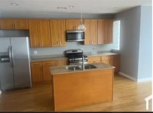 6148 S King Dr APT 1, Chicago, IL 60637