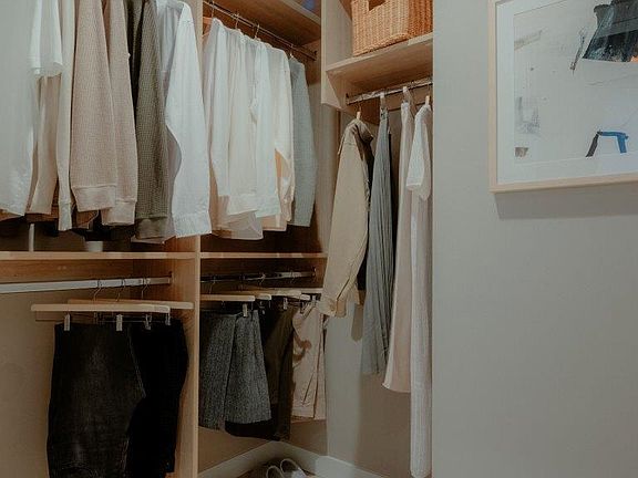 5th image of 3633 Willingdon Ave #505