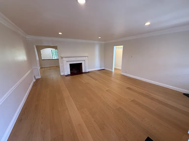 1508 Kelton Ave — Photo 10
