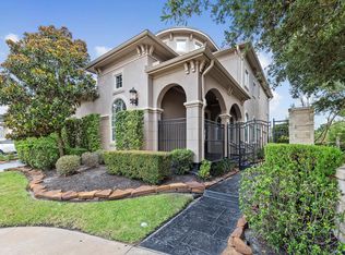 15414 Rock Creek Villa Dr, Cypress, TX 77429