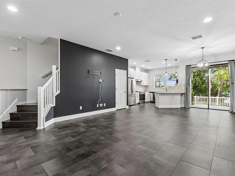 9210 Fox Sparrow Rd — Photo 10
