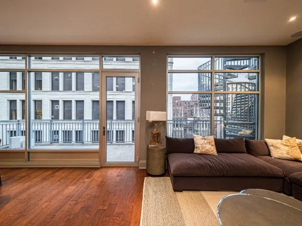 301 5th Ave APT 709, Pittsburgh, PA 15222