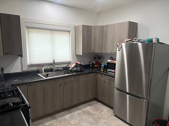 4th image of 35 W 108th Pl