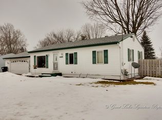 446 6 Mile Rd NW, Comstock Park, MI 49321