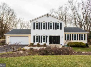 10313 Mountington Ct, Vienna, VA 22182