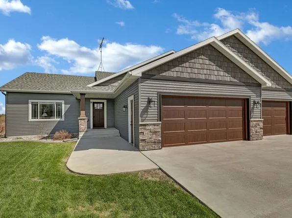 1704 Knottingham Dr, Sartell, MN 56377