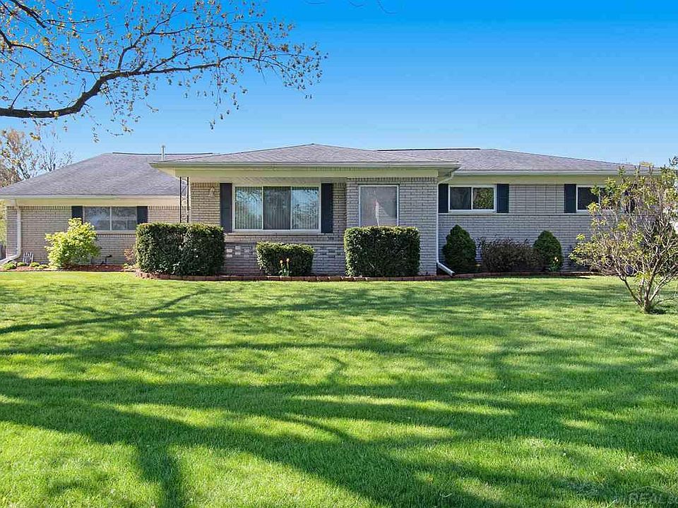 1st image of 5182 Abbey Ln