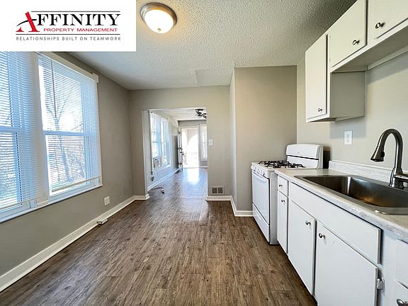 5th image of 3318 E 10th St Unit 1E