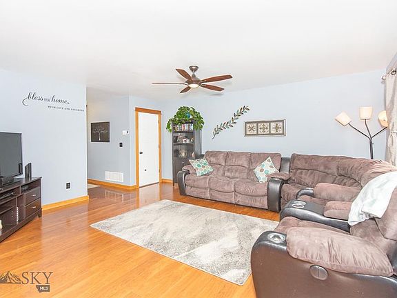 4th image of 1313 B Idaho St