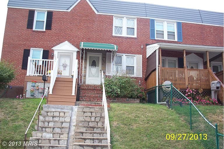 2nd image of 2024 Grinnalds Ave