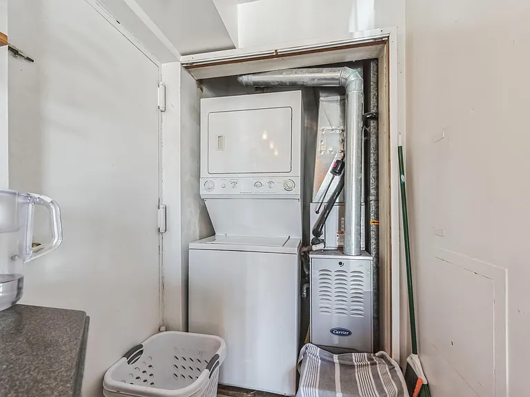 1227 Nova Ct #1 — Photo 19