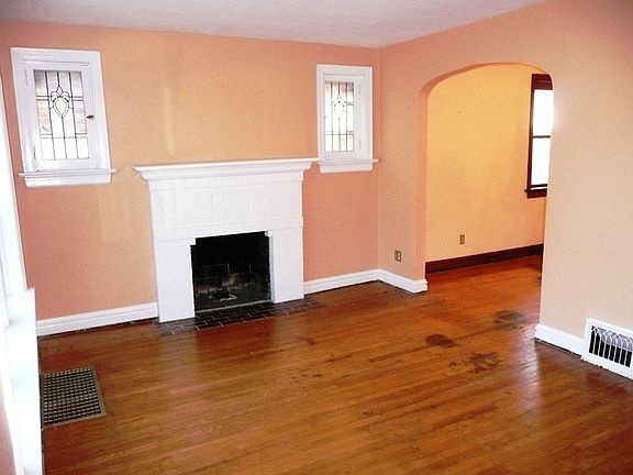 2nd image of 7725 Lile Ave