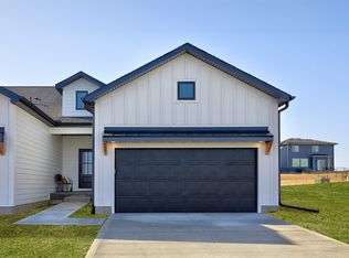 2004 Ammann Dr, Adel, IA 50003