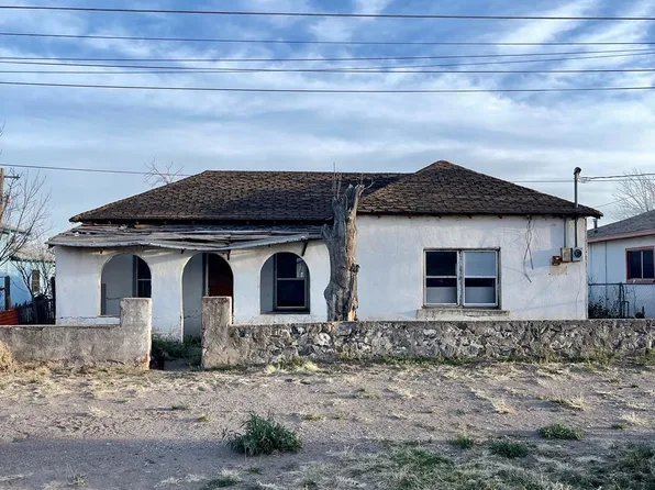 801 W Waco St, Marfa, TX 79843