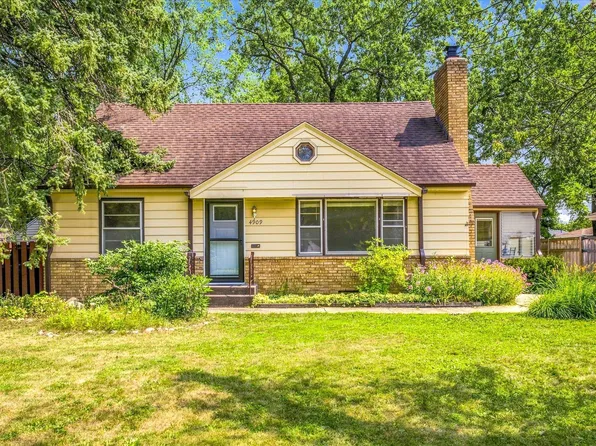 4909 W Upland Crst, Columbia Heights, MN 55421
