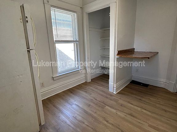 5th image of 1324 S Westnedge Ave APT 4