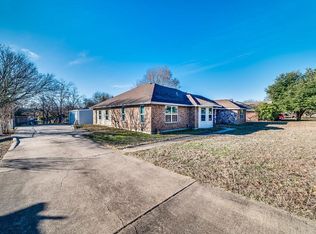 112 Red Oak Creek Dr, Red Oak, TX 75154
