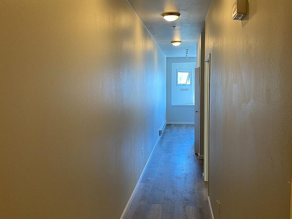 1st image of 3000 23rd St #318