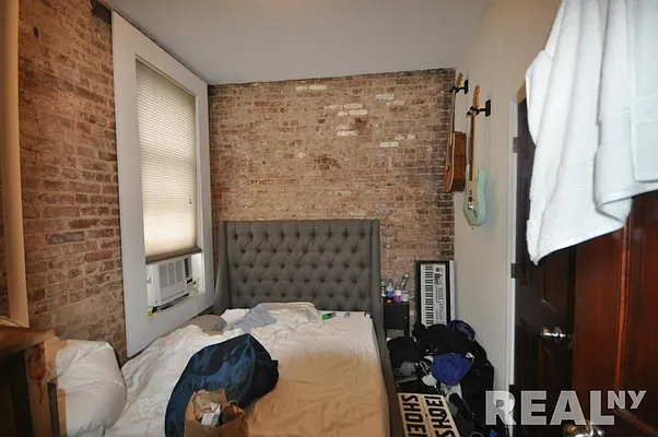 Rented by REAL New York | media 16