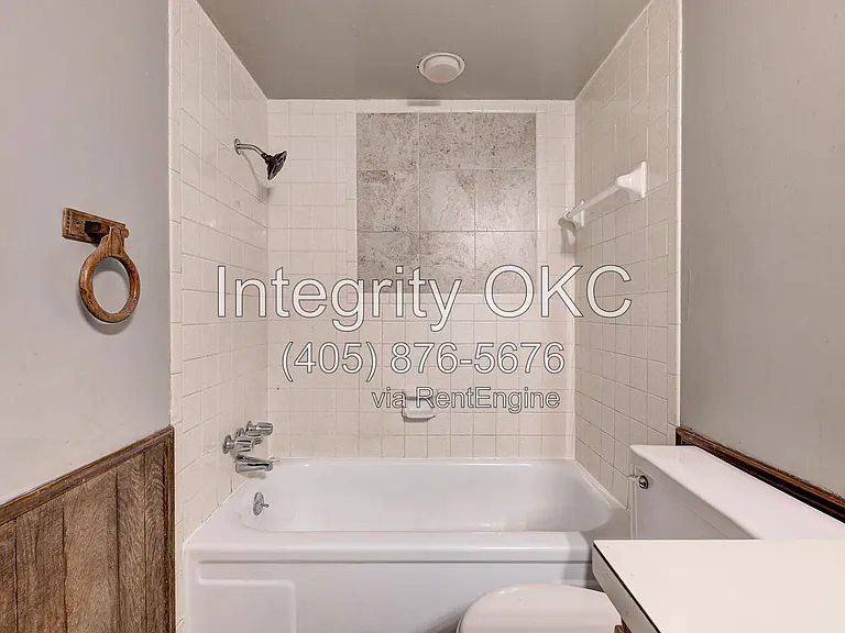 5233 Coble St — Photo 8