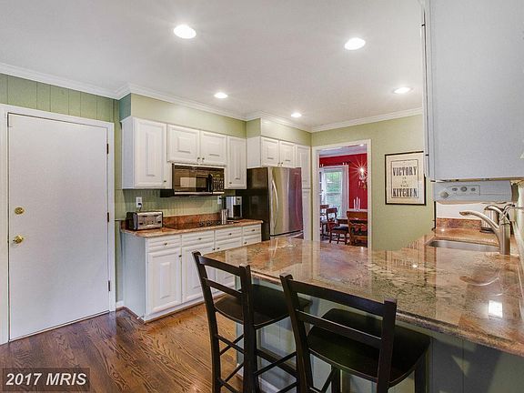 4th image of 15104 Red Clover Dr