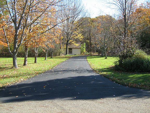4th image of 11253 Lake Forest Dr