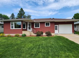 1608 W King St, Winona, MN 55987