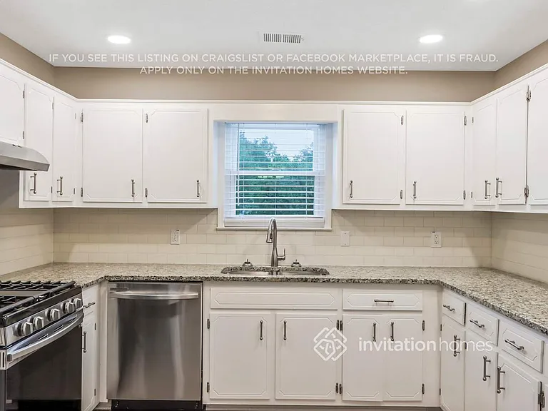 185 Fox Meadow Dr — Photo 8