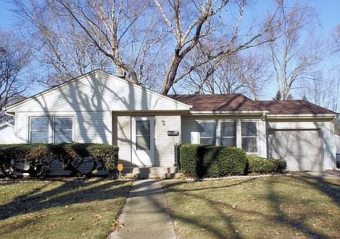 1st image of 2011 Crestwood Ave