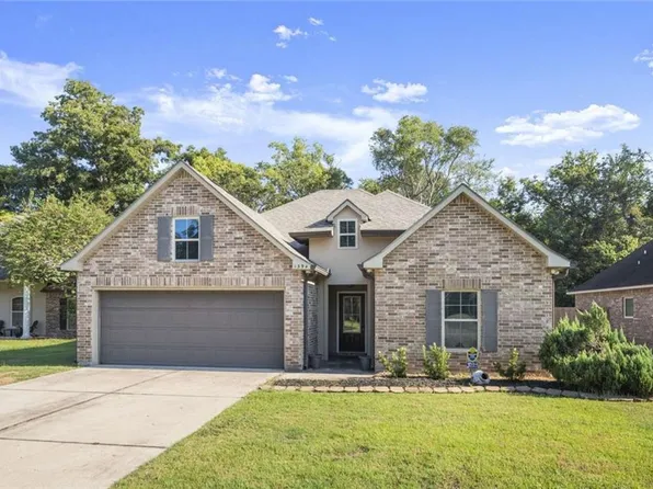 1394 Rue Riviere Dr, Port Allen, LA 70767