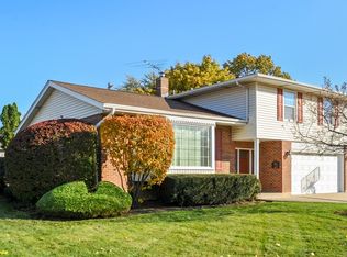 2619 N Dryden Pl, Arlington Heights, IL