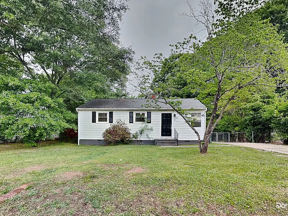 514 E 12th Ave