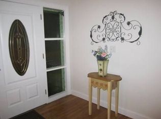 75 Serpentine Dr, Bridgeport, CT 06606