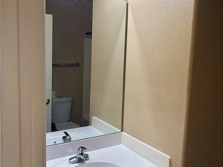 2065 Scanlon Ferry Ct #103 — Photo 15
