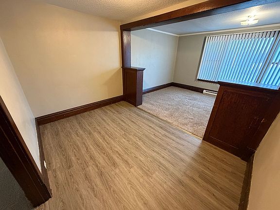 4th image of 324 6th Ave SW #5