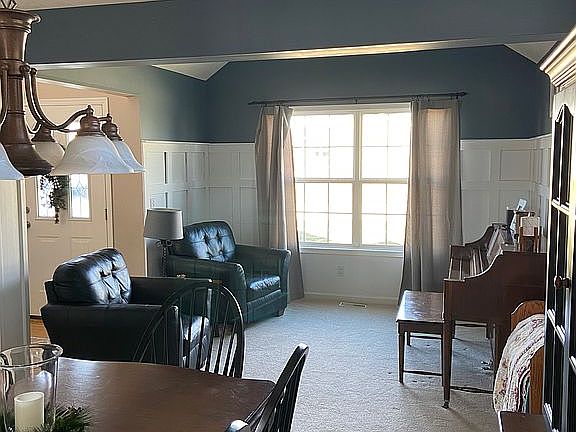 5th image of 4003 Appletree Dr