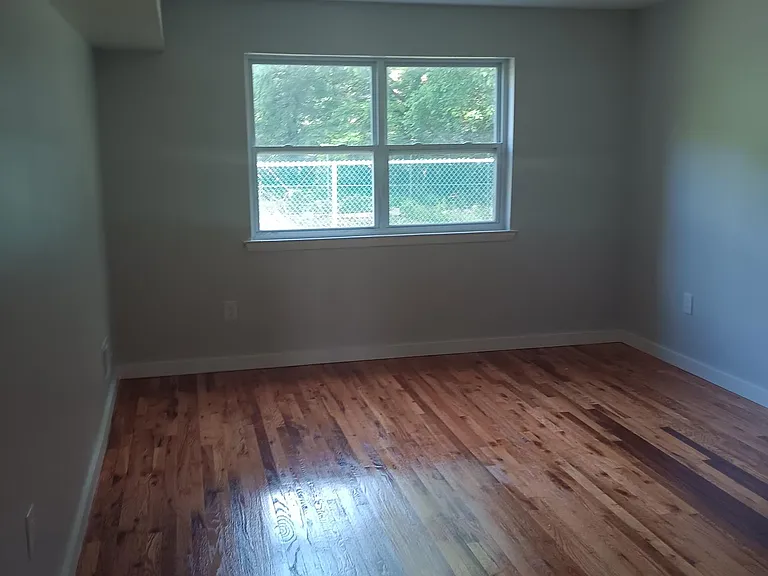 River Edge Apartments — Photo 69