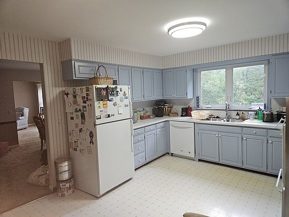 2nd image of 346 N Van Nortwick Ave