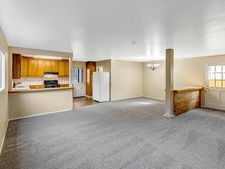 850 Devisadero St #B — Photo 6