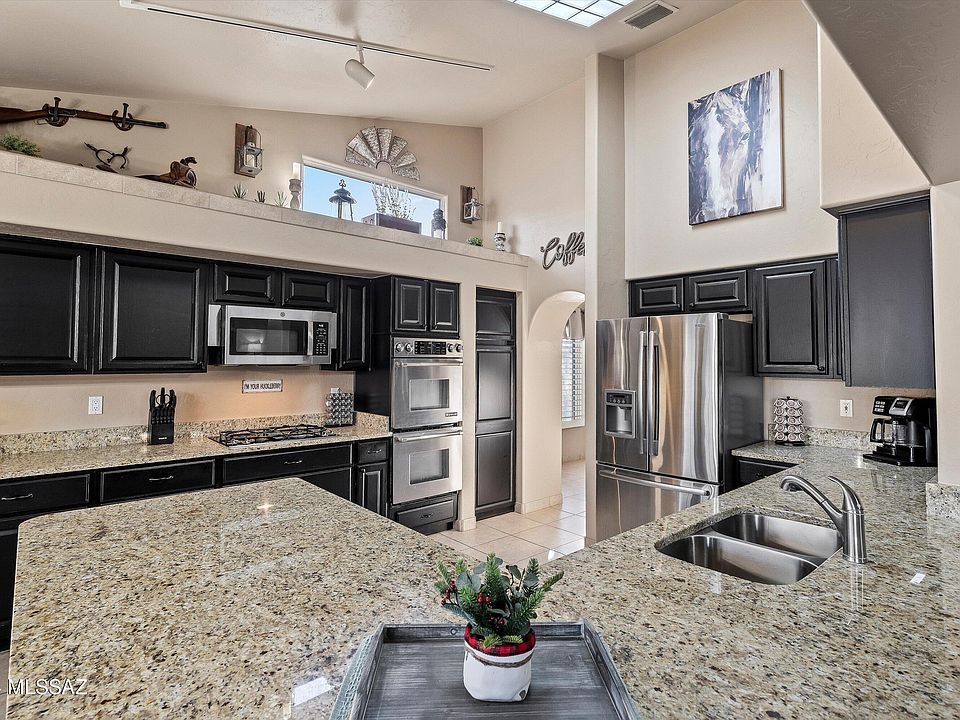 1st image of 1950 W Desert Highlands Dr