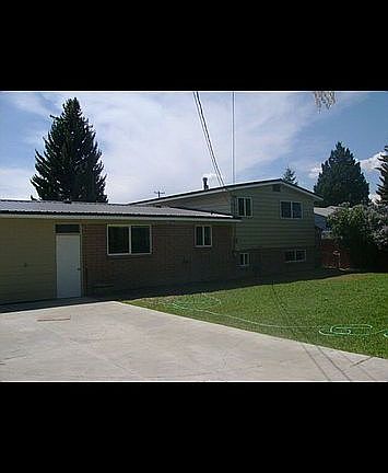 3rd image of 1824 Brentwood Dr