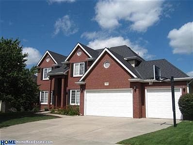 2nd image of 7240 Parkridge Cir