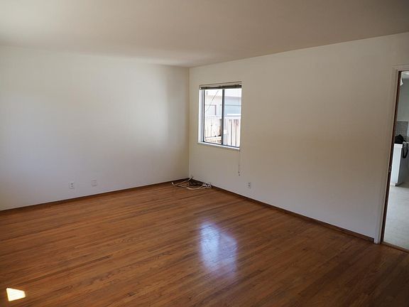 2nd image of 1051 Jones Ct