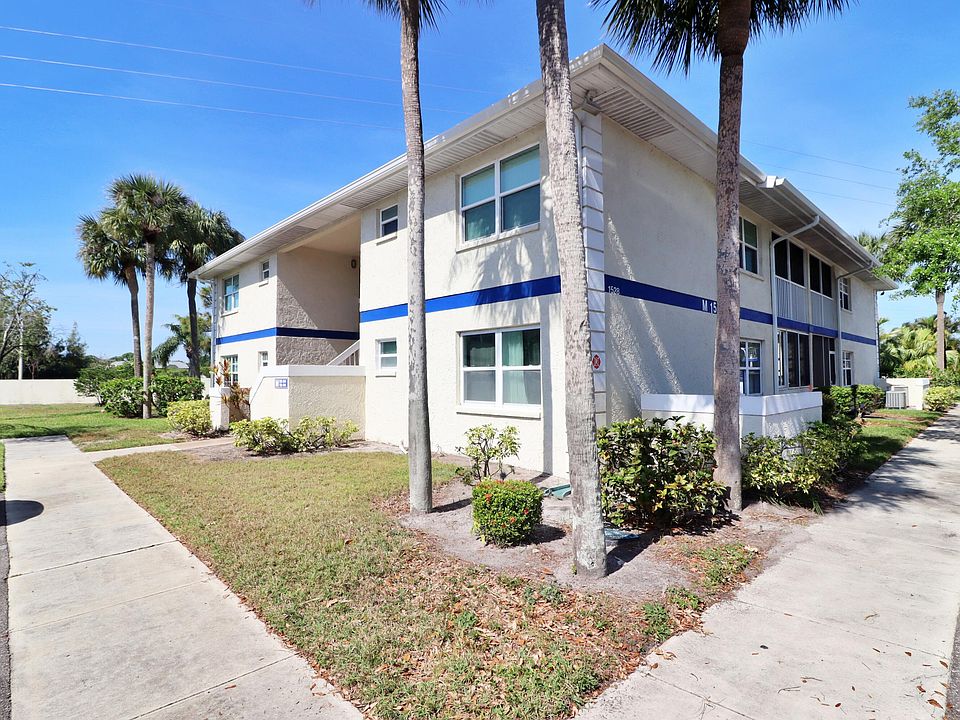 1st image of 1528 SE Royal Green Circle #204